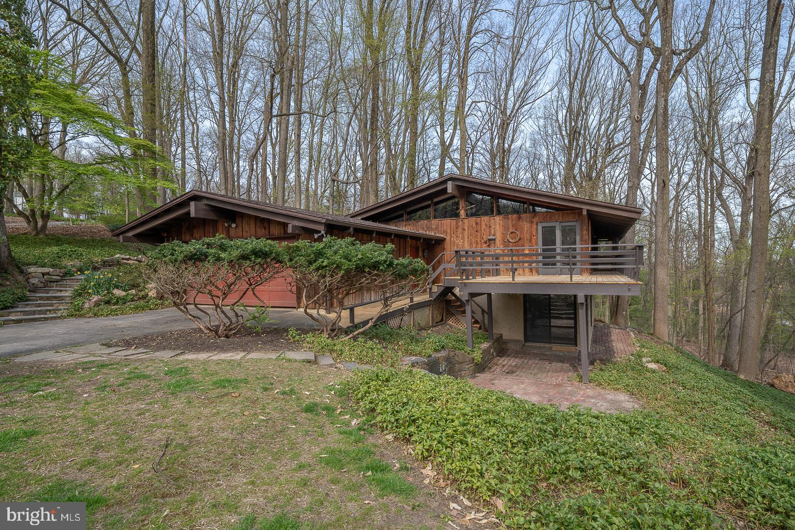 759 Hedges Lane Wayne, PA 19087 - Photo 50 of 60 Very private location