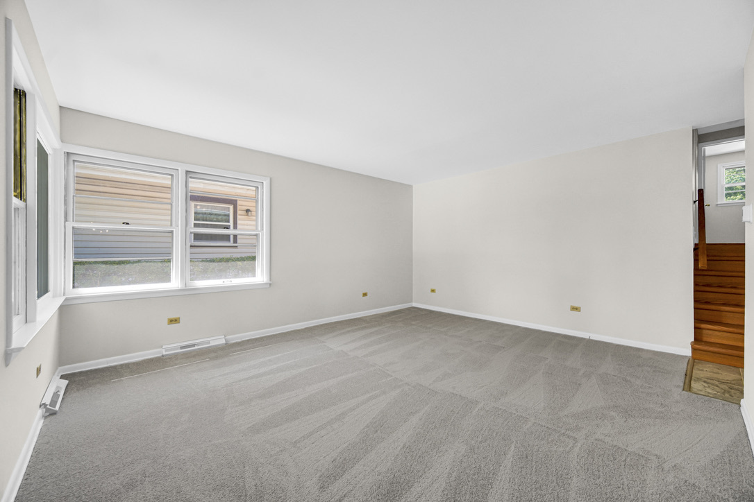 1112 Hickory Road Homewood, IL 60430 - Photo 9 of 24