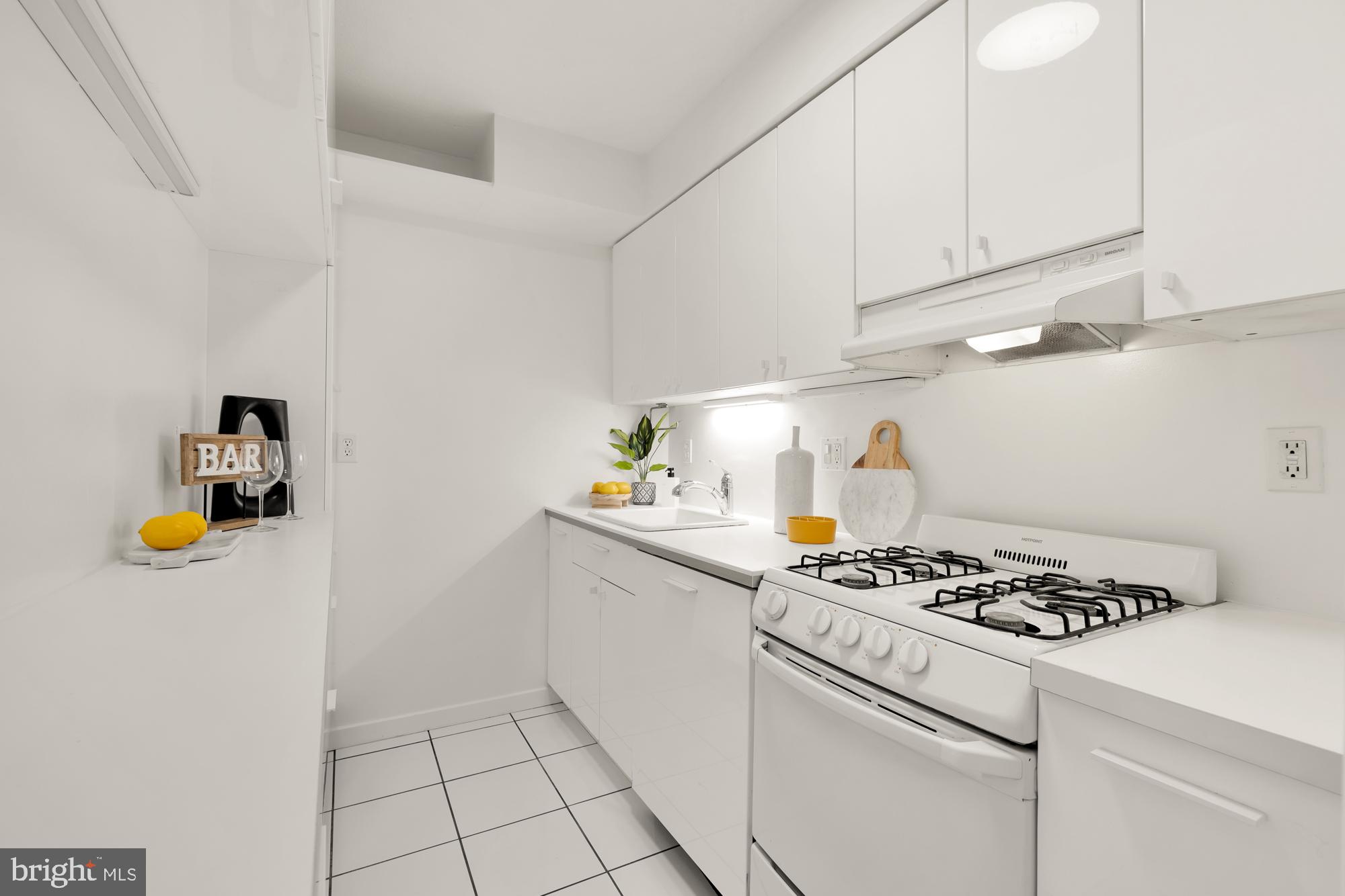 490 M Street Southwest, Unit W205 Washington, DC 20024 - Photo 14 of 38