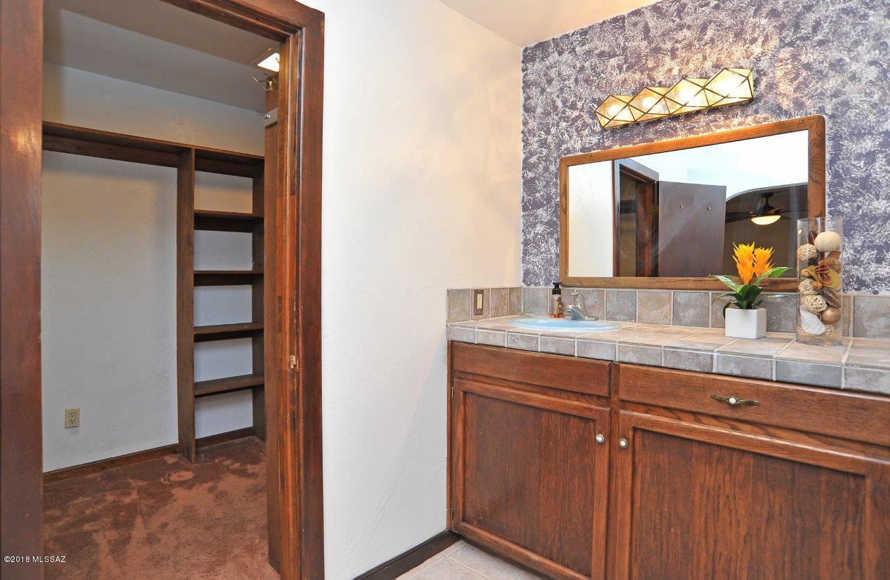 4701 North Bear Canyon Road Tucson, AZ 85749 - Photo 23 of 38