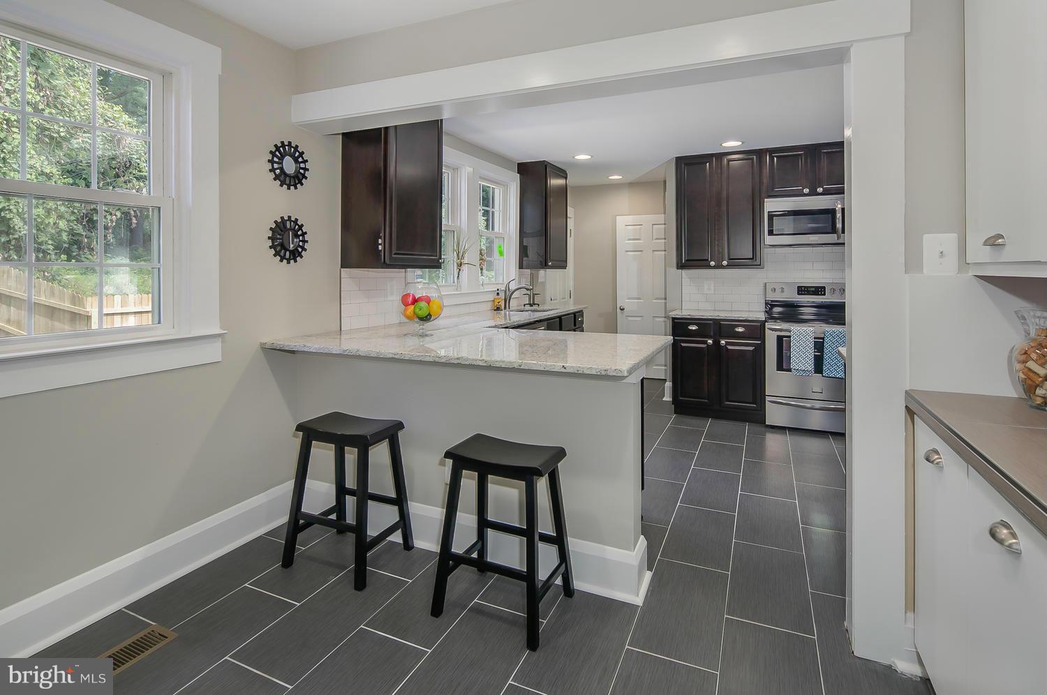 6221 Falls Road Baltimore, MD 21209 - Photo 11 of 24 Kitchen