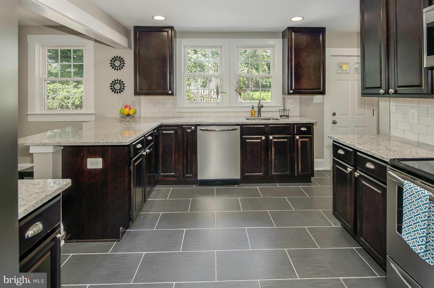 6221 Falls Road Baltimore, MD 21209 - Photo 12 of 24 Kitchen