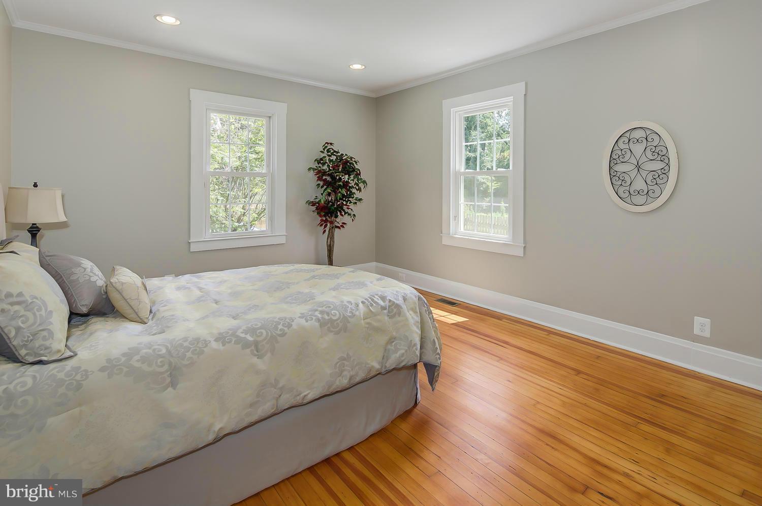 6221 Falls Road Baltimore, MD 21209 - Photo 14 of 24 Bedroom (Master)
