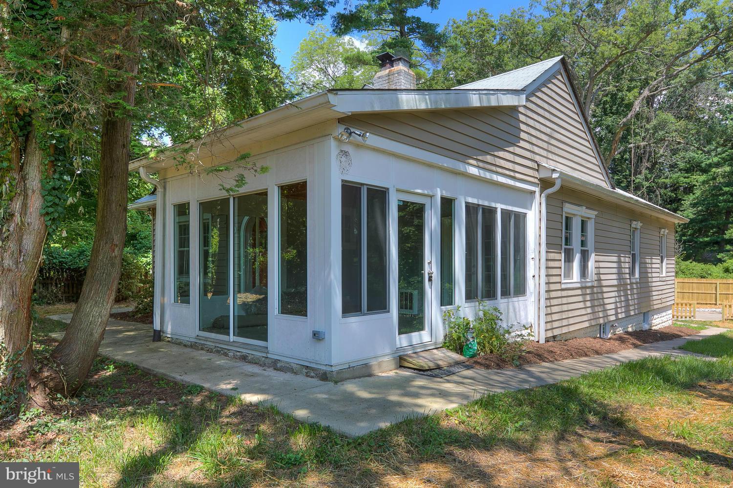 6221 Falls Road Baltimore, MD 21209 - Photo 3 of 24 Exterior (Front)