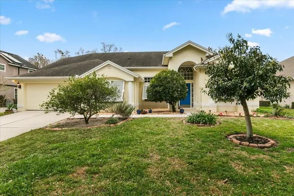 $692,500 | 817 Kingsbridge Drive, Oviedo, FL 32765