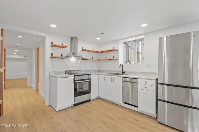 $499,000 | 565 Hillcrest Circle, Etowah, TN 37331