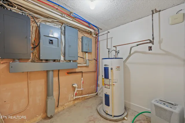 $499,000 | 565 Hillcrest Circle, Etowah, TN 37331