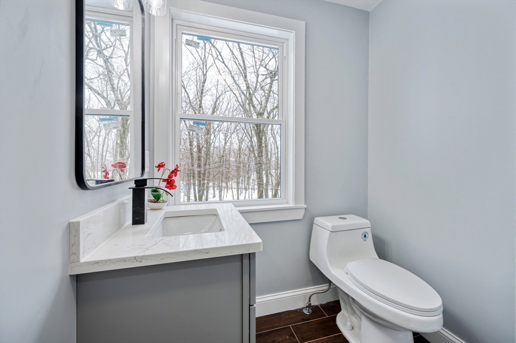 37 Dane Avenue Worcester, MA 01607 - Photo 24 of 42