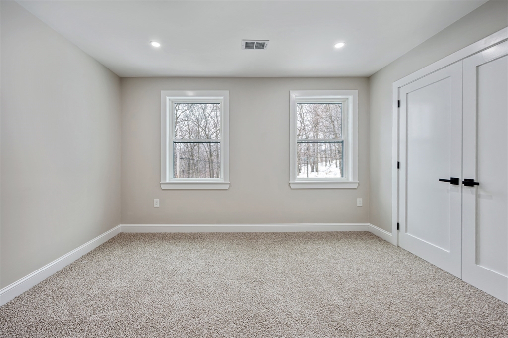 37 Dane Avenue Worcester, MA 01607 - Photo 27 of 42