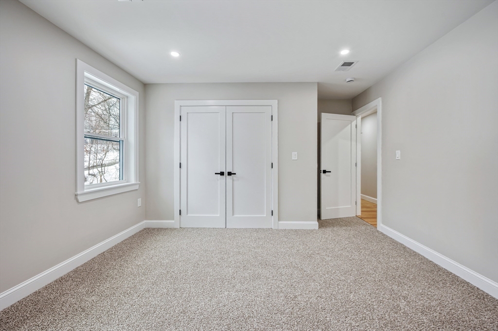 37 Dane Avenue Worcester, MA 01607 - Photo 29 of 42