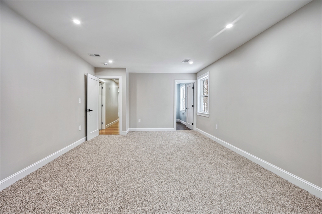 37 Dane Avenue Worcester, MA 01607 - Photo 35 of 42