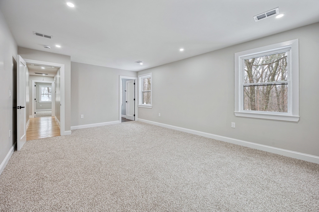 37 Dane Avenue Worcester, MA 01607 - Photo 36 of 42