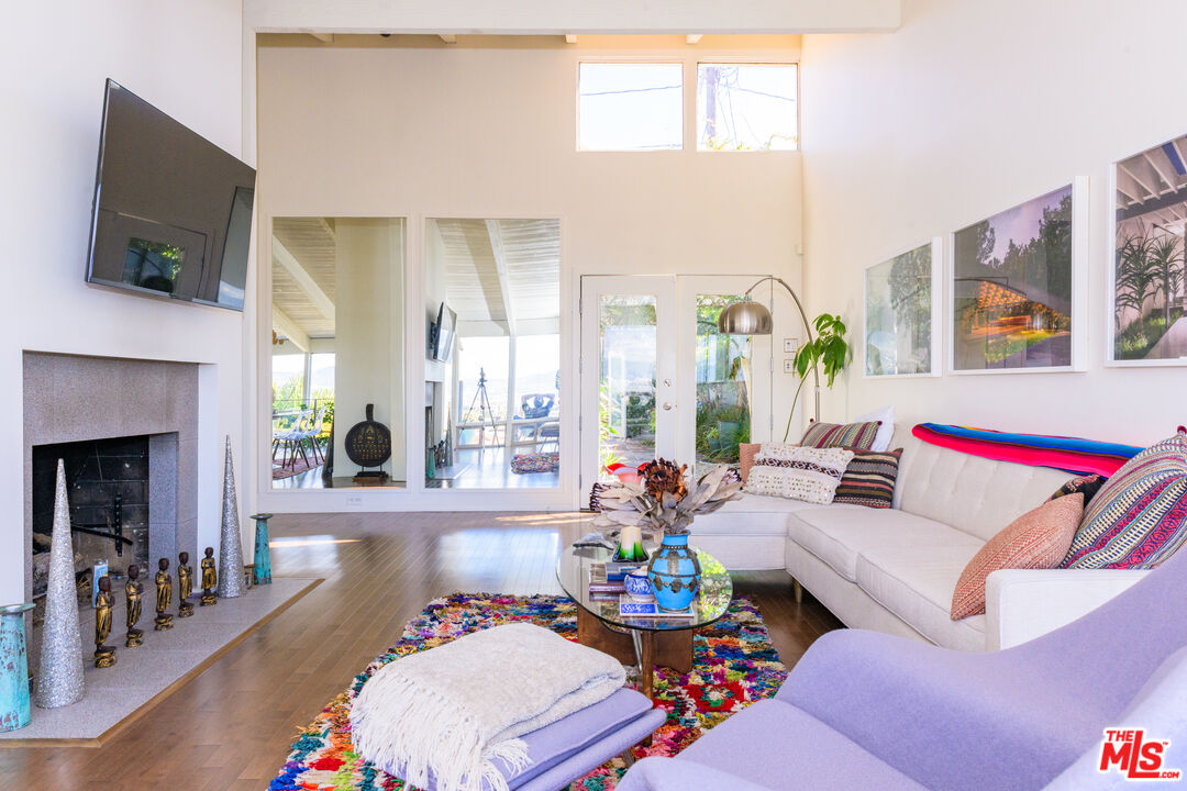 241 Rees Street Playa del Rey, CA 90293 - Photo 4 of 24