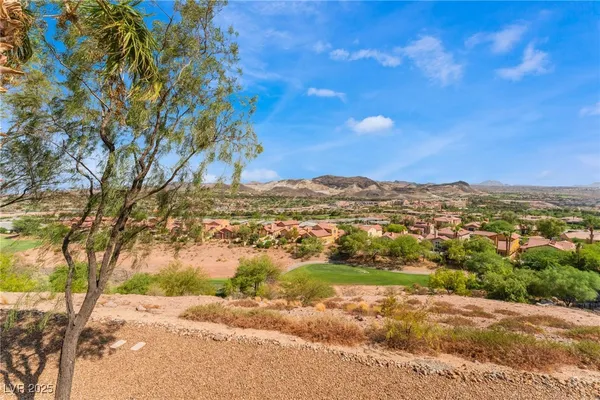 $525,000 | 24 Via Vasari, Unit 204, Henderson, NV 89011