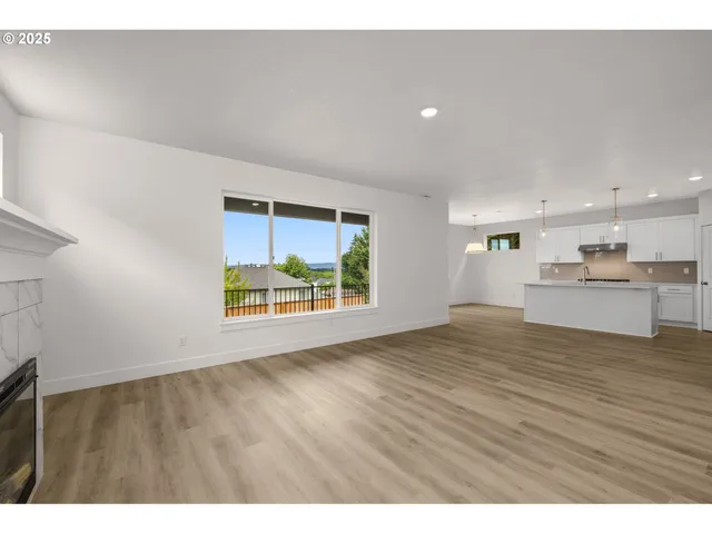 $669,950 | 18975 Southwest Northridge Court, Unit L3, Beaverton, OR 97007