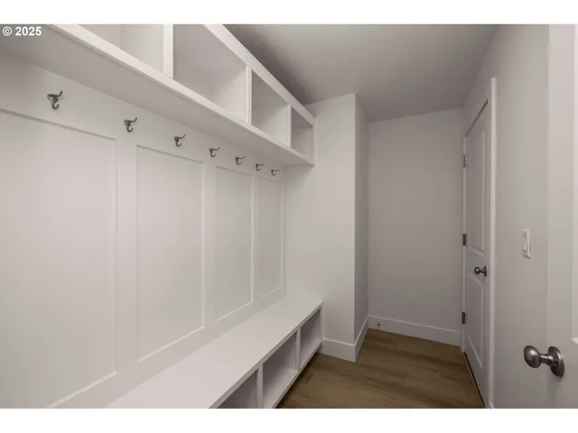 $669,950 | 18975 Southwest Northridge Court, Unit L3, Beaverton, OR 97007