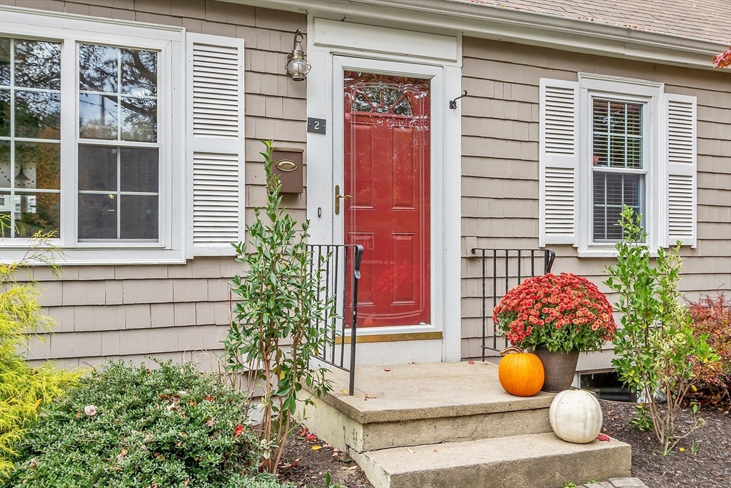 2 Cedarwood Road Lynnfield, MA 01940 - Photo 35 of 40 a view of a entryway front of house