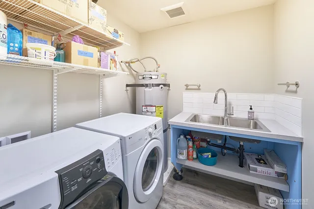 $949,900 | 264 Stringtown Road, Ilwaco, WA 98624