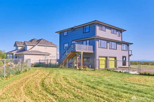 $949,900 | 264 Stringtown Road, Ilwaco, WA 98624