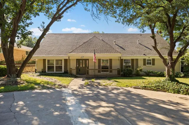 $450,000 | 211 Rockbrook Drive, Rockwall, TX 75087