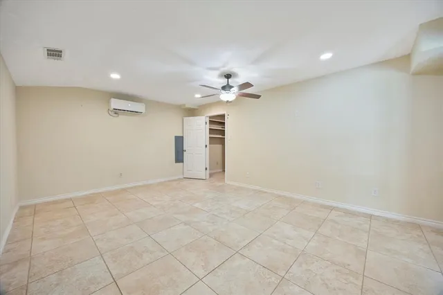 $450,000 | 211 Rockbrook Drive, Rockwall, TX 75087