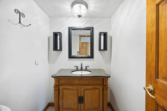 $450,000 | 211 Rockbrook Drive, Rockwall, TX 75087