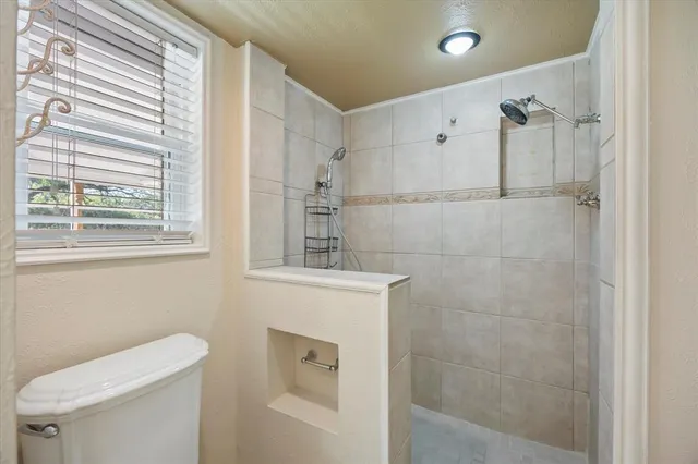 $450,000 | 211 Rockbrook Drive, Rockwall, TX 75087