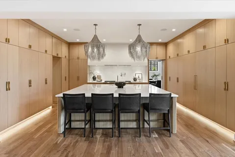 $6,996,996 | 818 Brentview Drive, Nashville, TN 37220