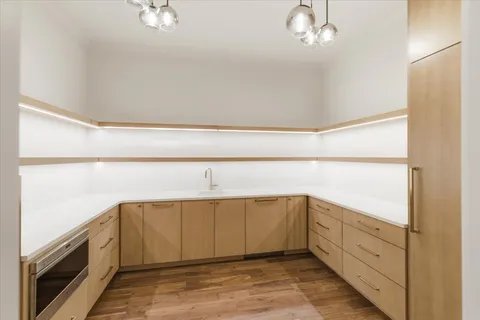 $6,996,996 | 818 Brentview Drive, Nashville, TN 37220