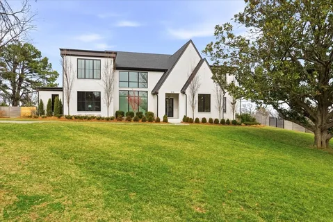 $6,996,996 | 818 Brentview Drive, Nashville, TN 37220