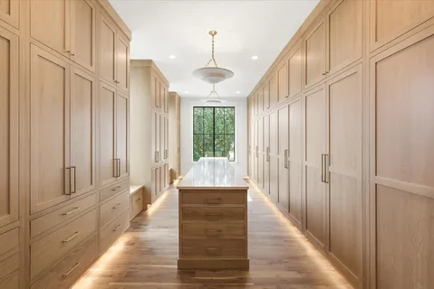 $6,996,996 | 818 Brentview Drive, Nashville, TN 37220