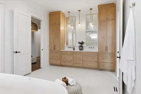 $6,996,996 | 818 Brentview Drive, Nashville, TN 37220