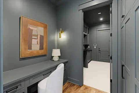 $6,996,996 | 818 Brentview Drive, Nashville, TN 37220