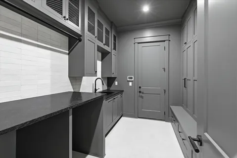 $6,996,996 | 818 Brentview Drive, Nashville, TN 37220