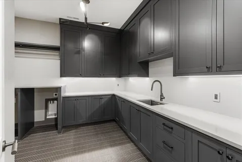 $6,996,996 | 818 Brentview Drive, Nashville, TN 37220