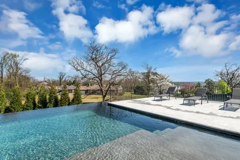 $6,996,996 | 818 Brentview Drive, Nashville, TN 37220