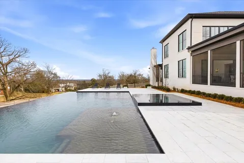 $6,996,996 | 818 Brentview Drive, Nashville, TN 37220