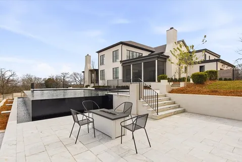 $6,996,996 | 818 Brentview Drive, Nashville, TN 37220