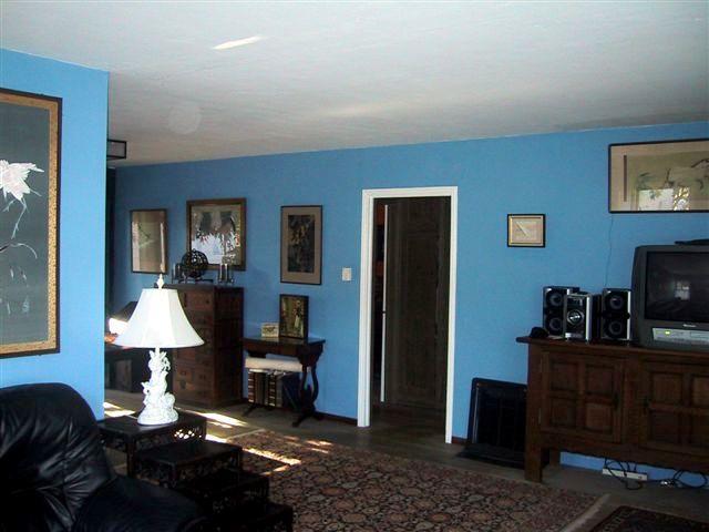 30 San Roque Road Santa Barbara, CA 93105 - Photo 3 of 19 Living Room