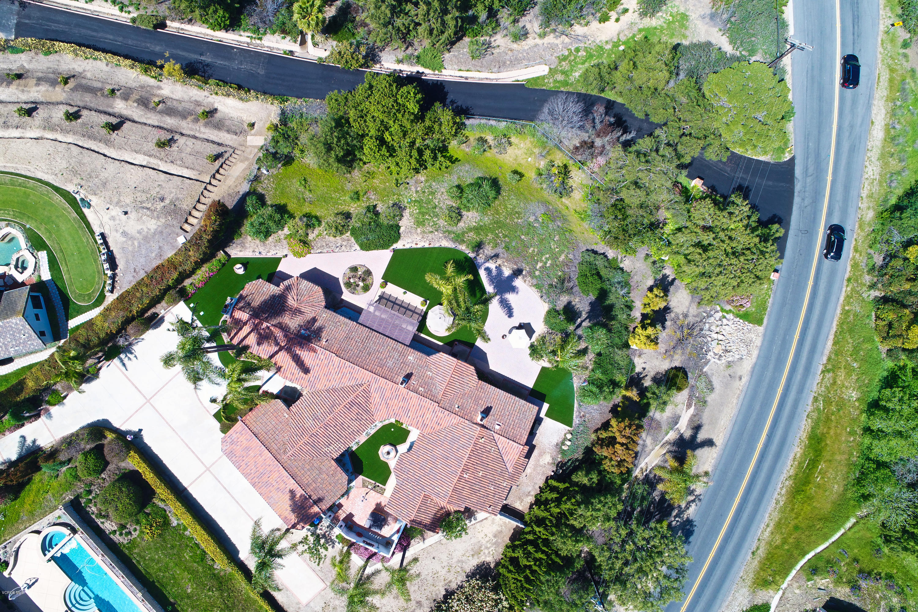 660 Via Con Dios Camarillo, CA 93010 - Photo 32 of 33 an aerial view of a house with a yard