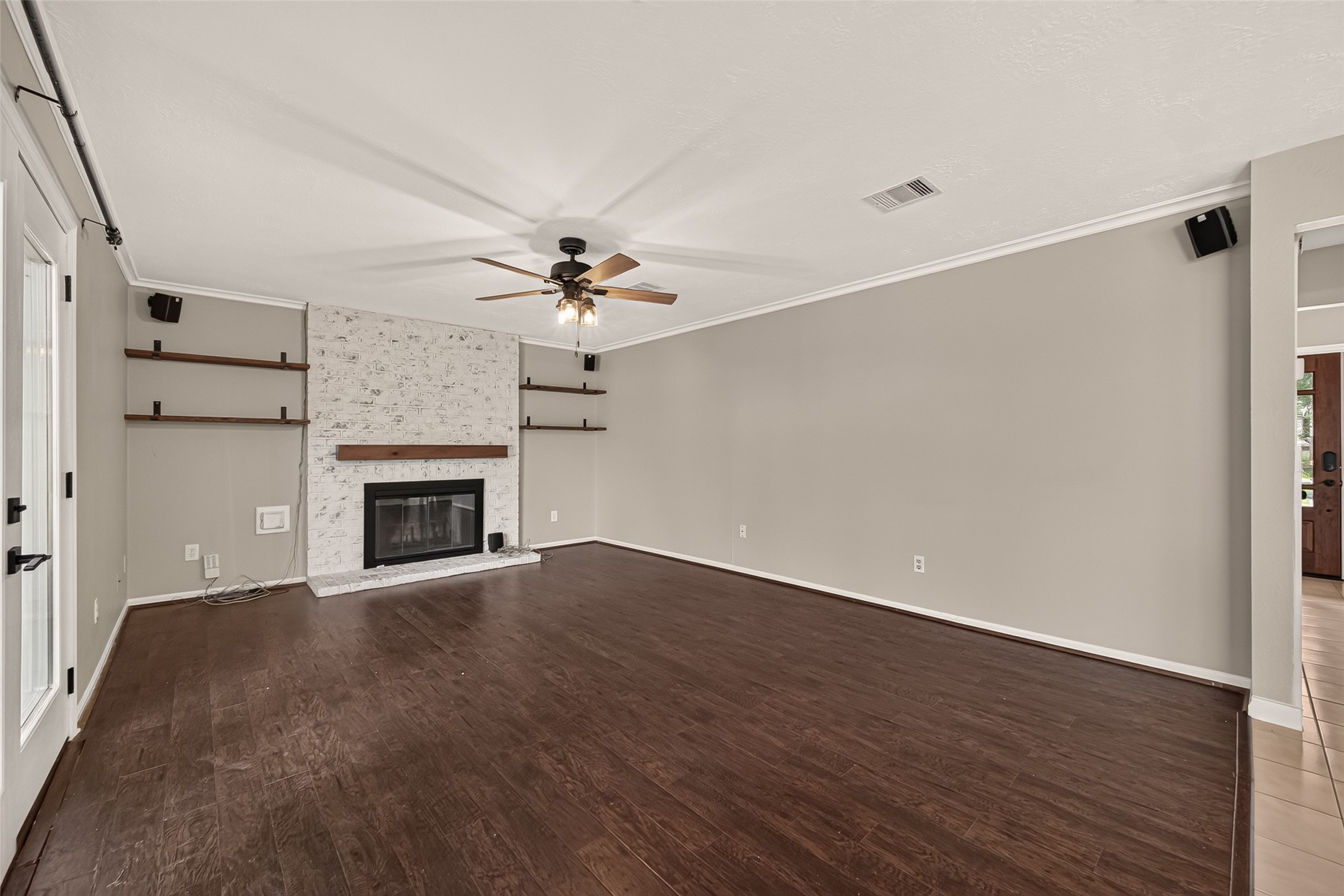 1030 Mabry Mill Road Houston, TX 77062 - Photo 9 of 45