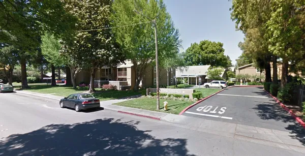 $1,254 | 820 West 4th Avenue, Chico, CA 95926