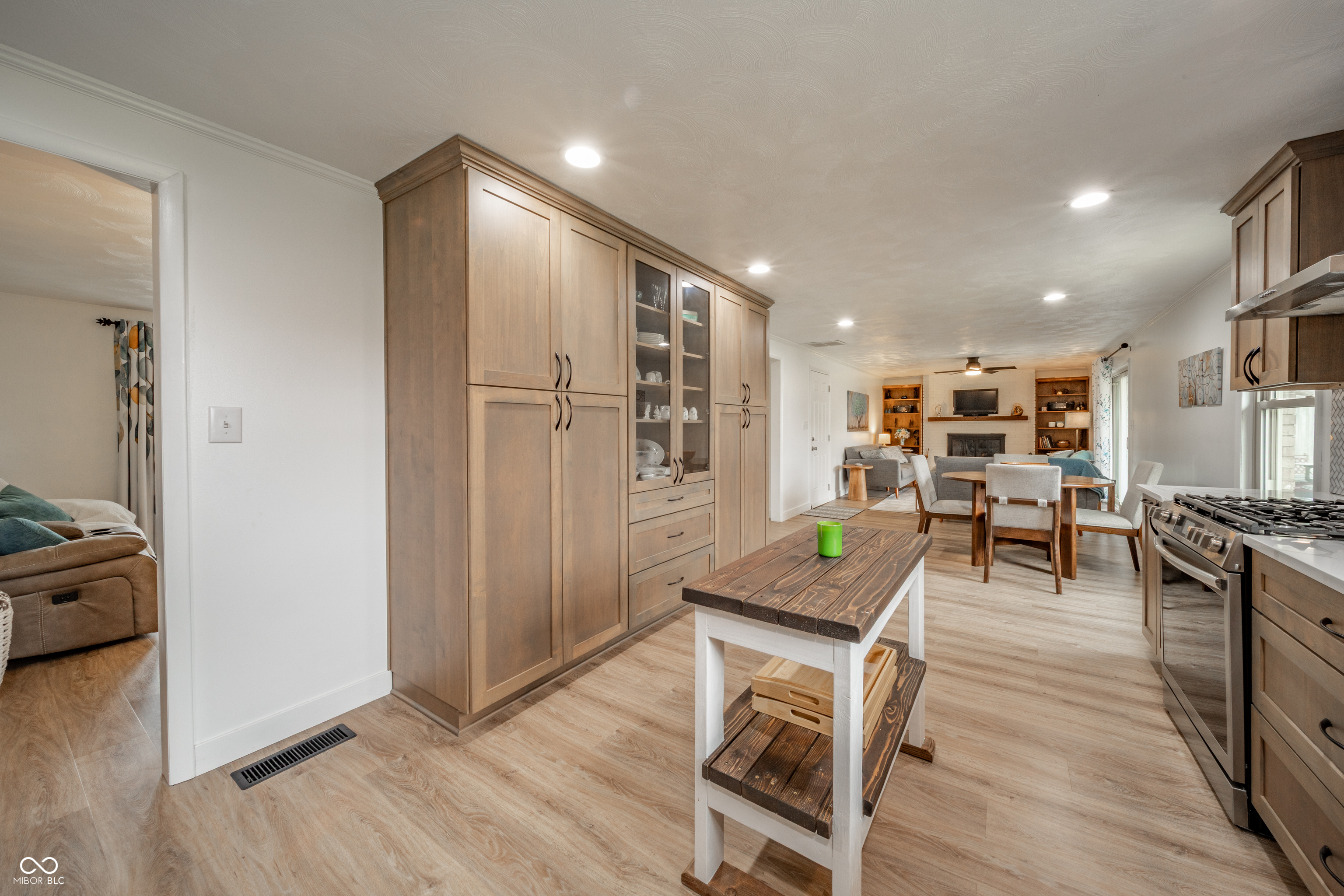 2304 Meadow Way Anderson, IN 46012 - Photo 13 of 28