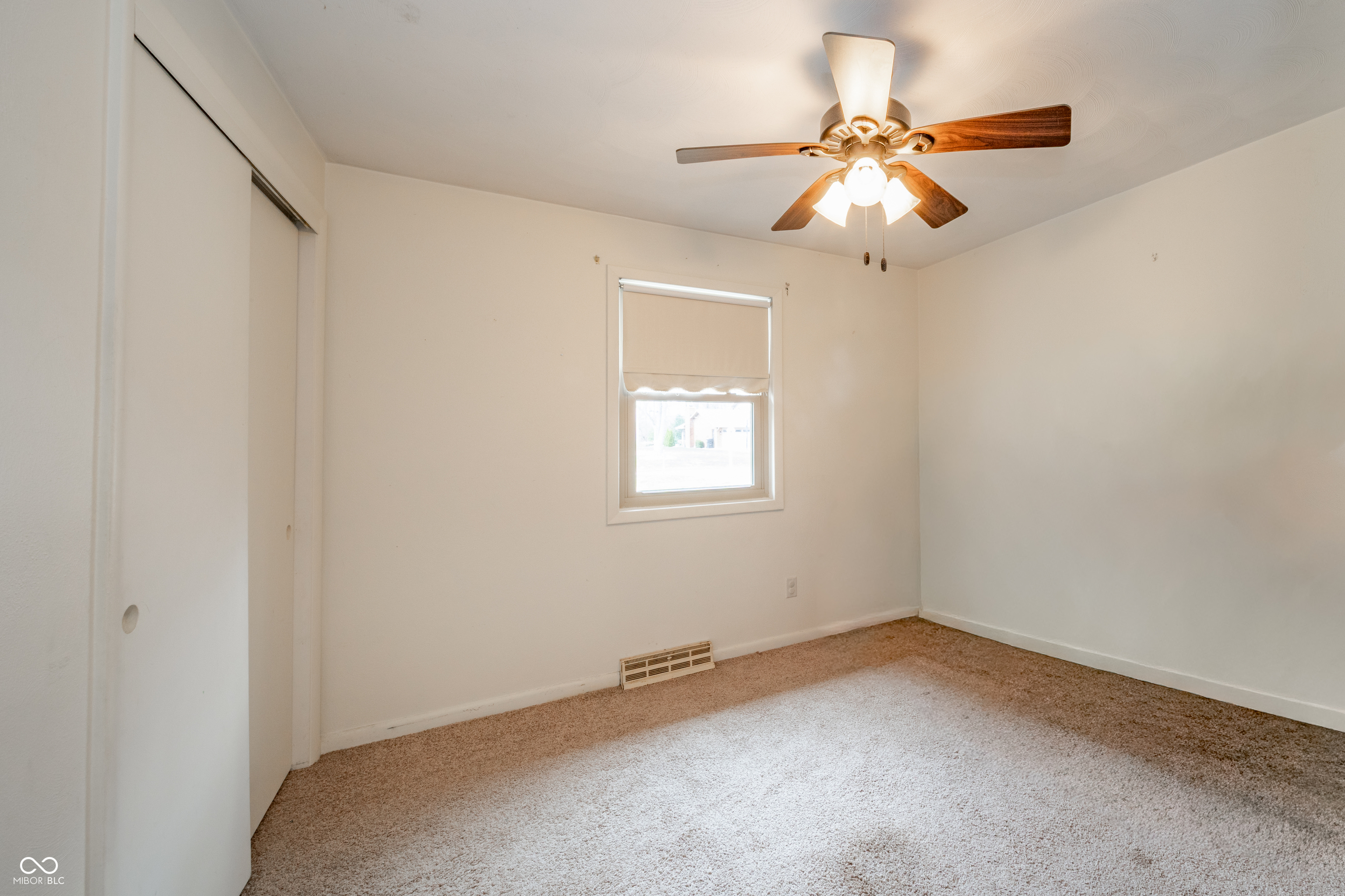 2304 Meadow Way Anderson, IN 46012 - Photo 18 of 28