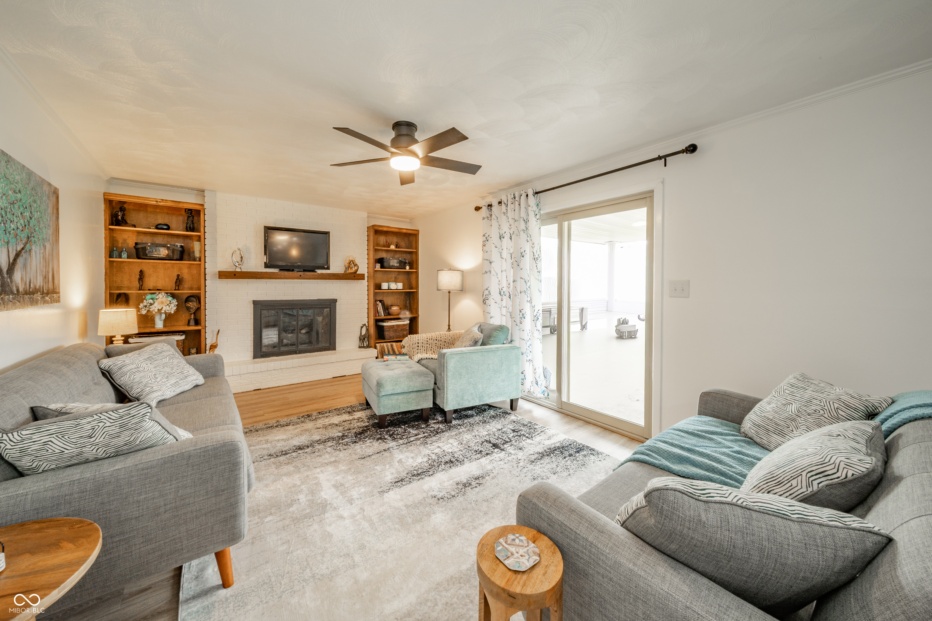 2304 Meadow Way Anderson, IN 46012 - Photo 9 of 28