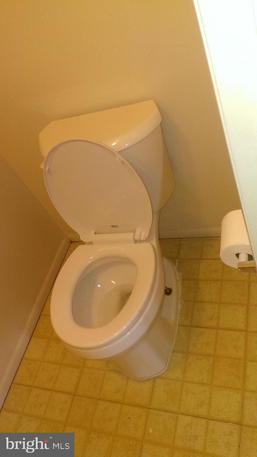 4809 Berwyn House Road College Park, MD 20740 - Photo 18 of 24 Bathroom