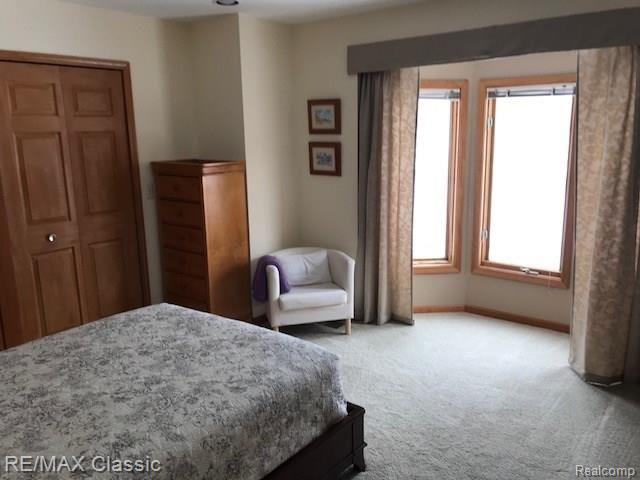 40906 Village Wood Road Novi, MI 48375 - Photo 18 of 28 Bedroom with bow window