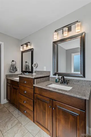 $549,000 | 430 Lakeview Crossing, Cape Girardeau, MO 63701