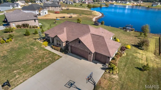 $549,000 | 430 Lakeview Crossing, Cape Girardeau, MO 63701