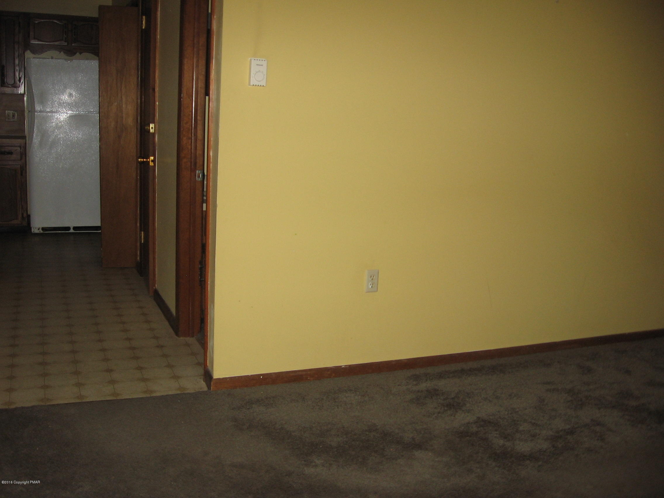 142 Doe Loop Bushkill, PA 18324 - Photo 8 of 10